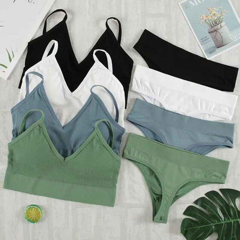 2-Piece Seamless Bra and G-String Set